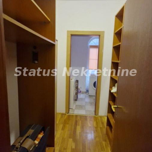 Kuća na prodaju, Sremska Kamenica, Novi Sad, 338m², 721.000 €