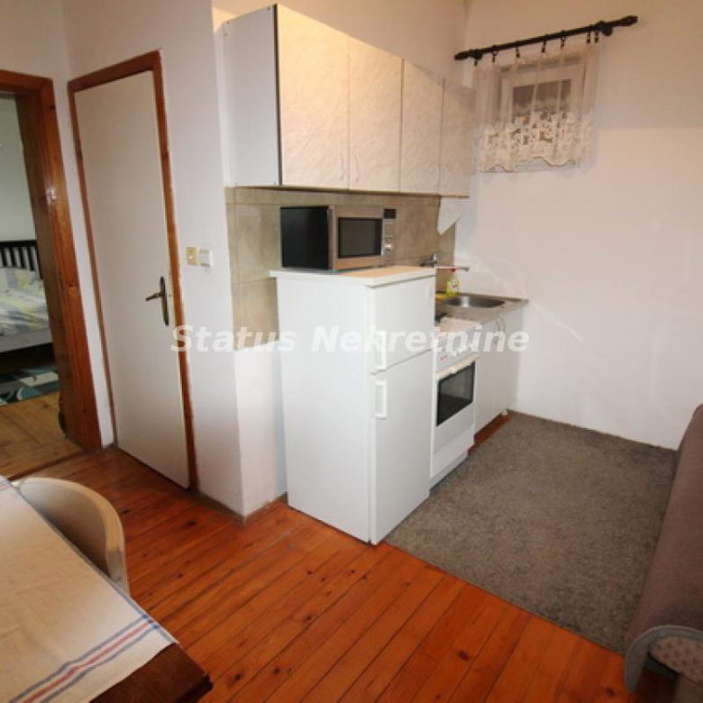 Kuća na prodaju, Vidovdansko Naselje, Novi Sad, 429m², 298.000 €