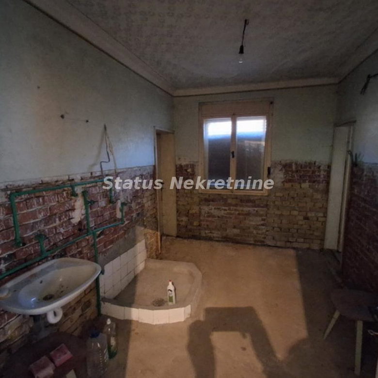 Kuća na prodaju, Bukovac, Novi Sad, 250m², 133.900 €