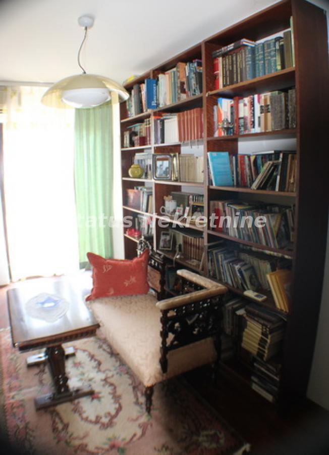 Kuća na prodaju, Petrovaradin, Novi Sad, 264m², 299.000 €