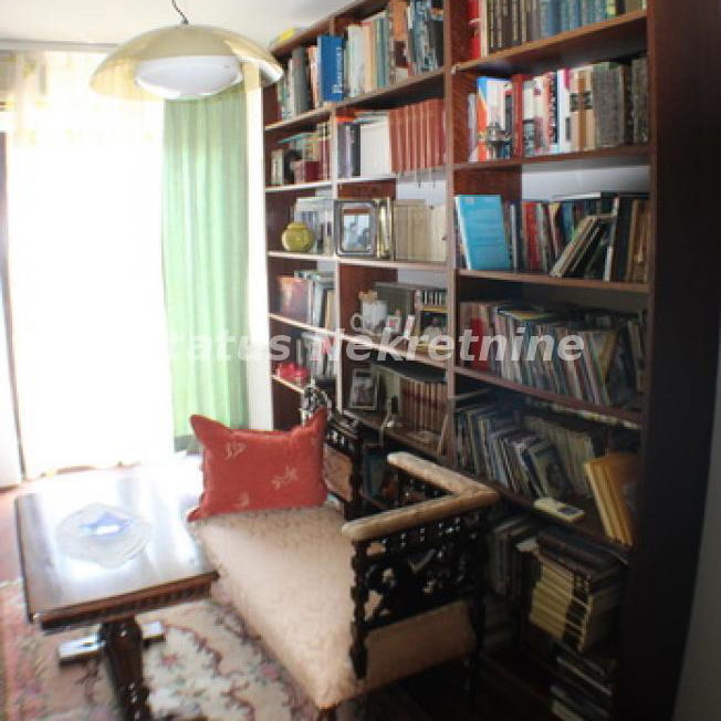 Kuća na prodaju, Petrovaradin, Novi Sad, 264m², 299.000 €