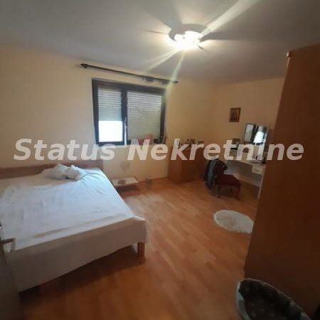Kuća na prodaju, Futog, Novi Sad, 200m², 216.000 €