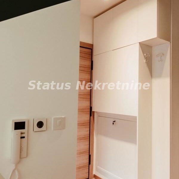 Dvosoban stan za izdavanje, Centar, Novi Sad, 42m², 650 €/mes