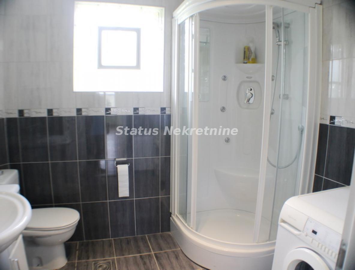 Kuća na prodaju, Ledinci, Novi Sad, 220m², 265.000 €