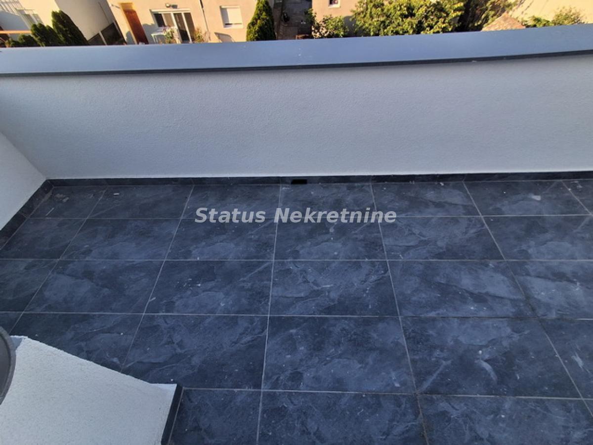 Četvorosoban stan na prodaju, Veternik, Novi Sad, 65m², 129.730 €