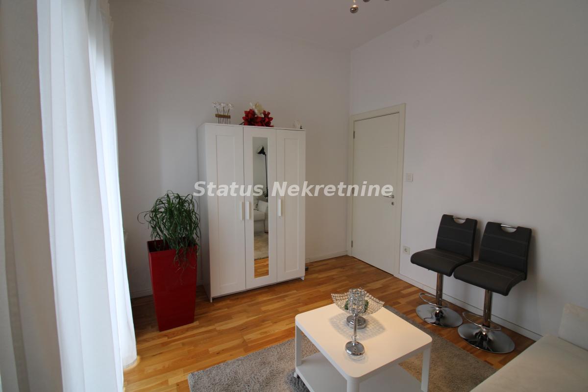 Četvorosoban stan na prodaju, Telep, Novi Sad, 155m², 473.800 €