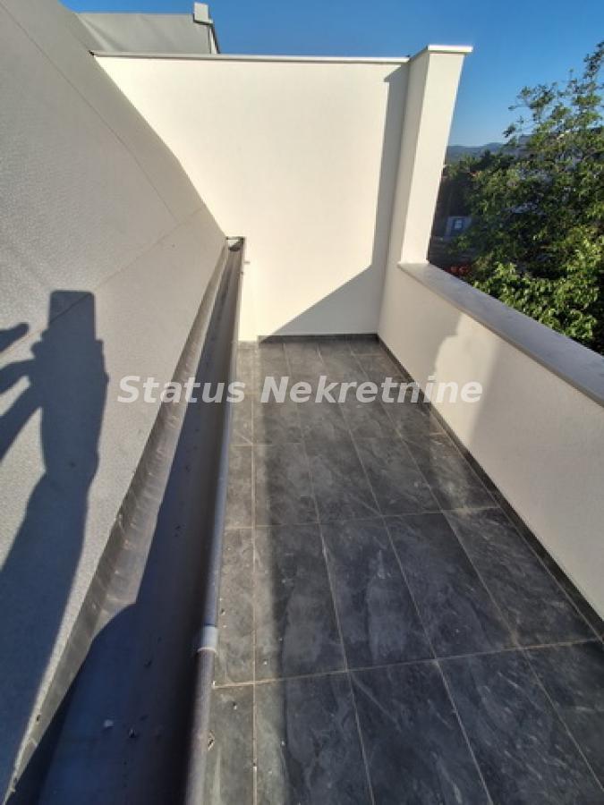 Četvorosoban stan na prodaju, Veternik, Novi Sad, 65m², 129.730 €