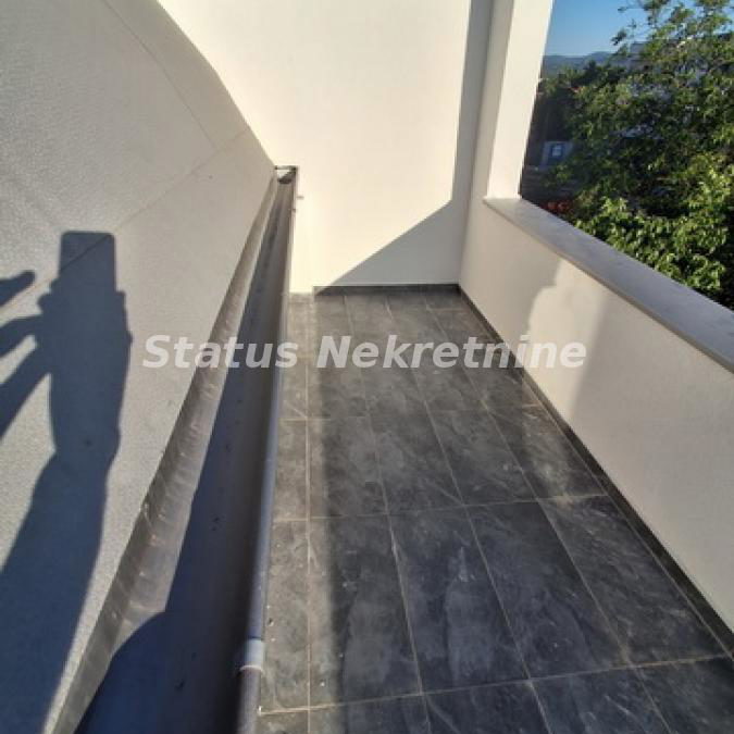 Četvorosoban stan na prodaju, Veternik, Novi Sad, 65m², 129.730 €