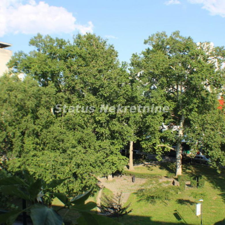 Dvoiposoban stan na prodaju, Grbavica, Novi Sad, 77m², 195.700 €