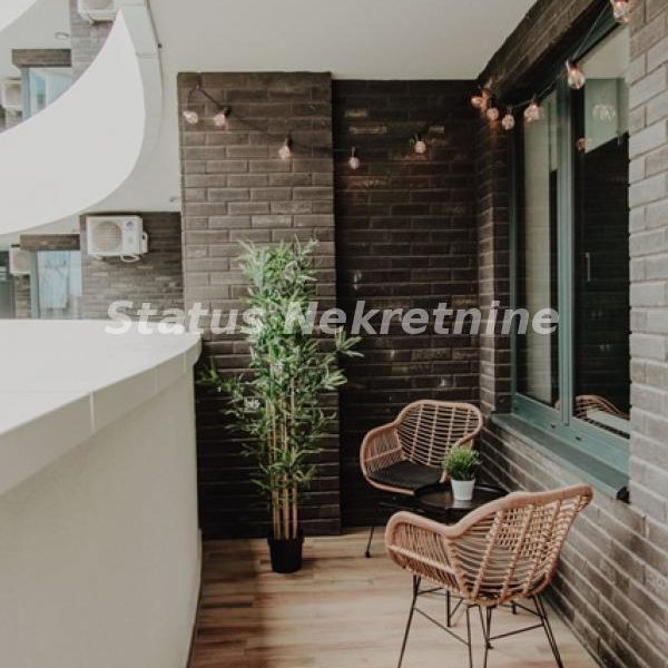 Dvosoban stan za izdavanje, Centar, Novi Sad, 42m², 650 €/mes