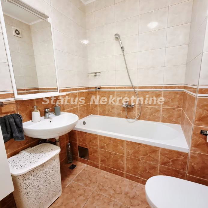Trosoban stan na prodaju, Nova Detelinara, Novi Sad, 63m², 184.370 €