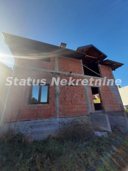 Kuća na prodaju, Sremski Karlovci, 230m², 175.100 €