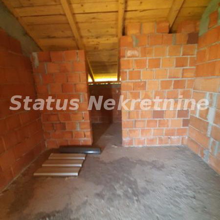 Kuća na prodaju, Ledinci, Novi Sad, 300m², 220.000 €