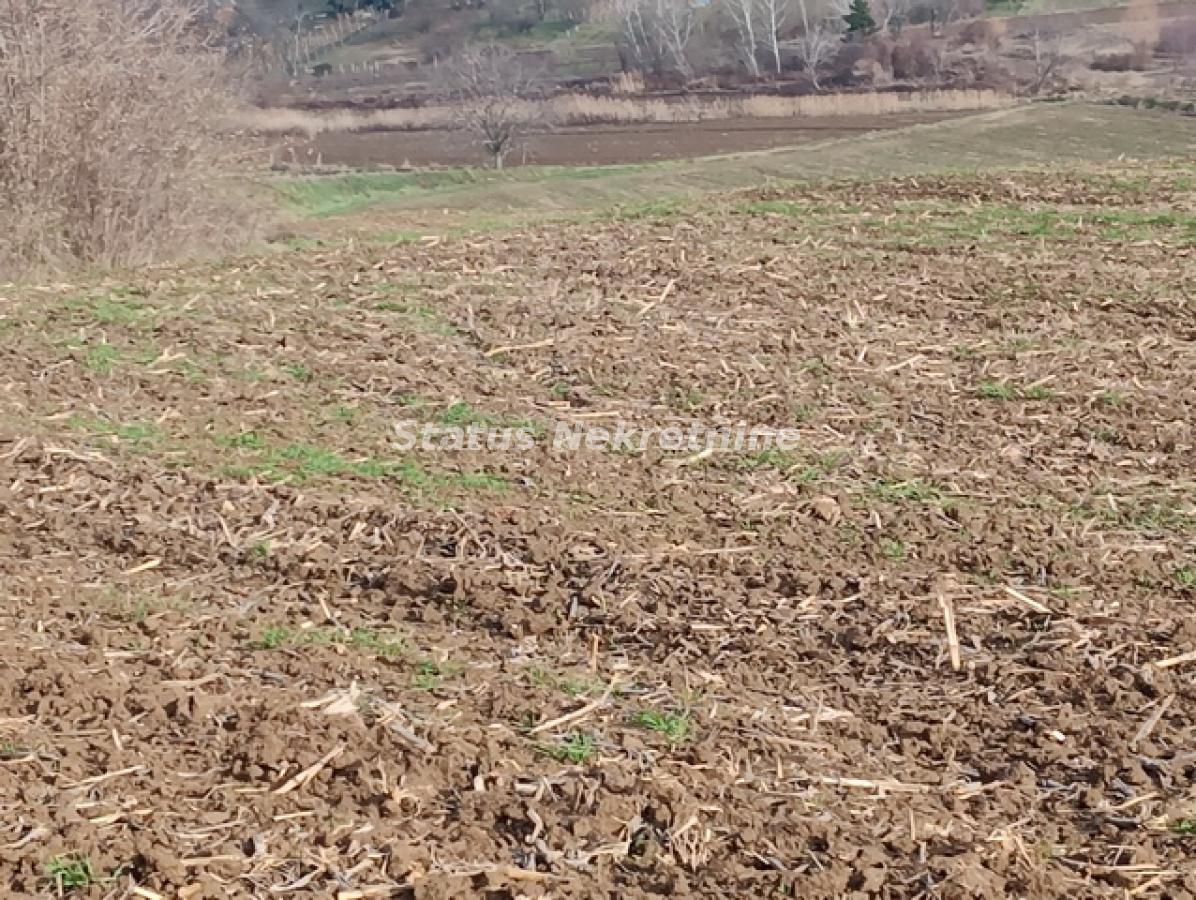 Plac na prodaju, Sremski Karlovci, 322,34 ari, 332.000 €