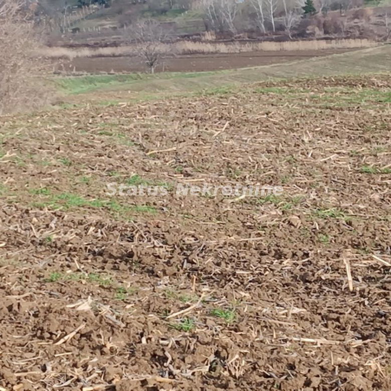 Plac na prodaju, Sremski Karlovci, 322,34 ari, 332.000 €