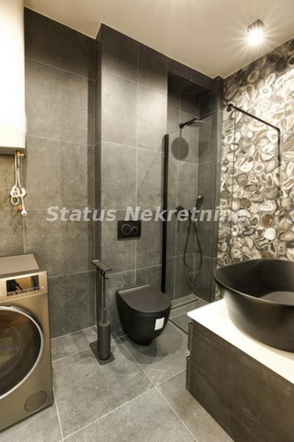 Petosoban stan za izdavanje, Petrovaradin, Novi Sad, 108m², 1.100 €/mes