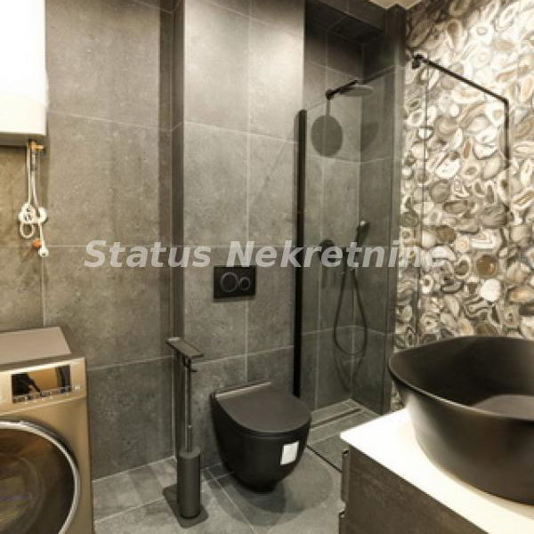 Petosoban stan za izdavanje, Petrovaradin, Novi Sad, 108m², 1.100 €/mes
