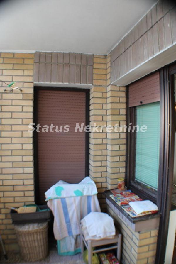 Dvosoban stan na prodaju, Novo Naselje, Novi Sad, 64m², 144.200 €