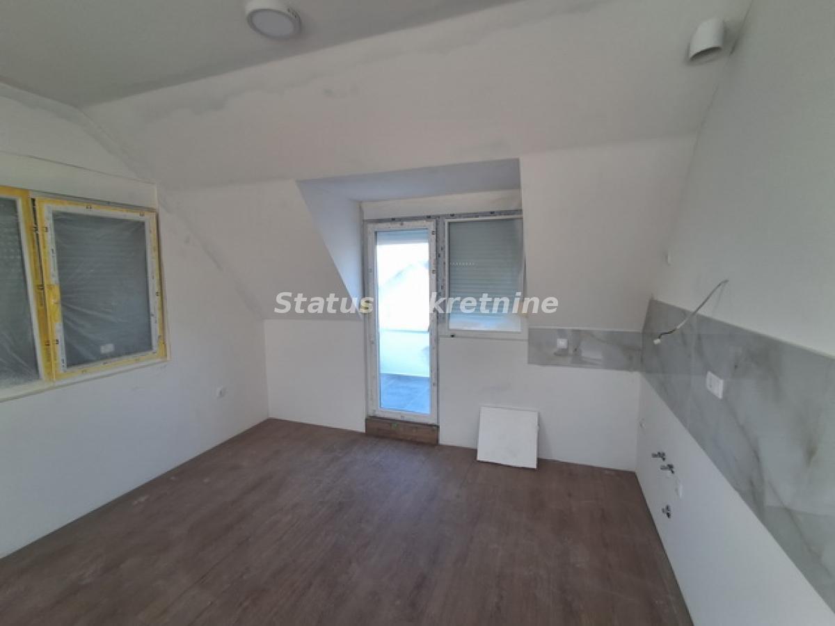 Četvorosoban stan na prodaju, Veternik, Novi Sad, 65m², 129.730 €