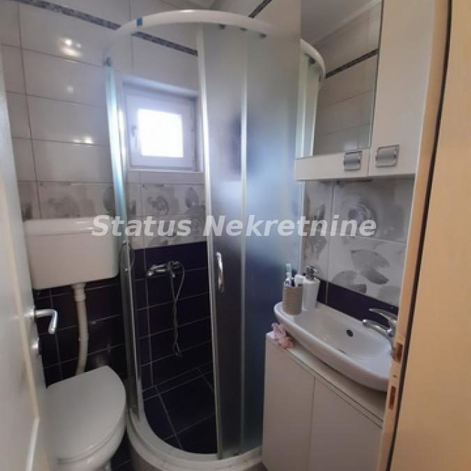 Trosoban stan za izdavanje, Avijatičarsko Naselje, Novi Sad, 78m², 1.050 €/mes