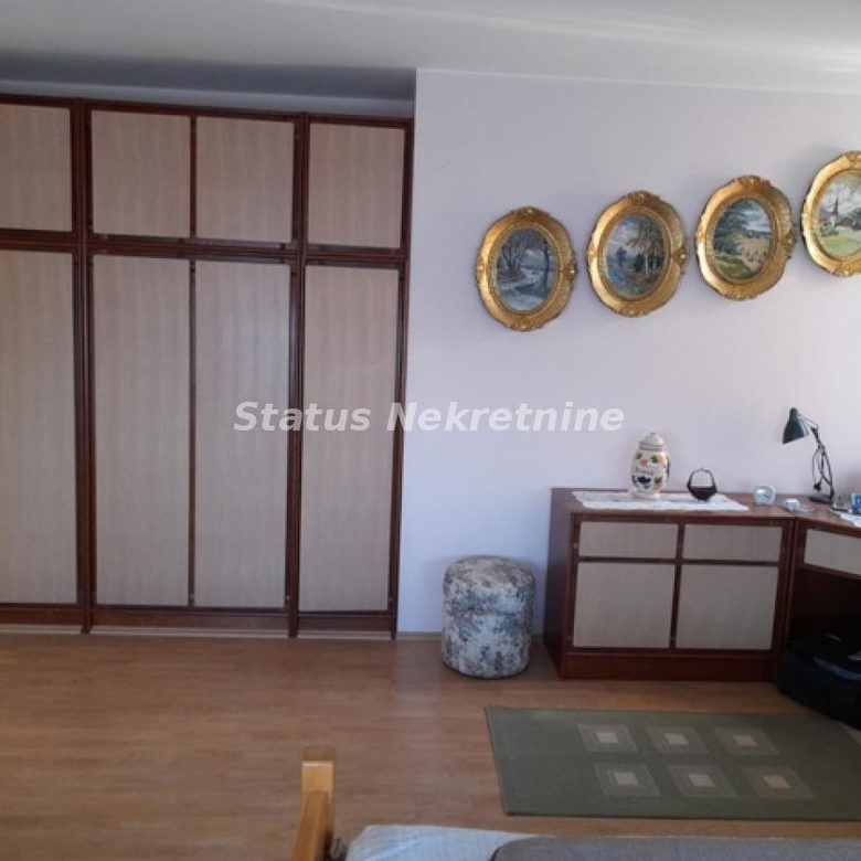 Kuća na prodaju, Sremska Kamenica, Novi Sad, 360m², 420.000 €