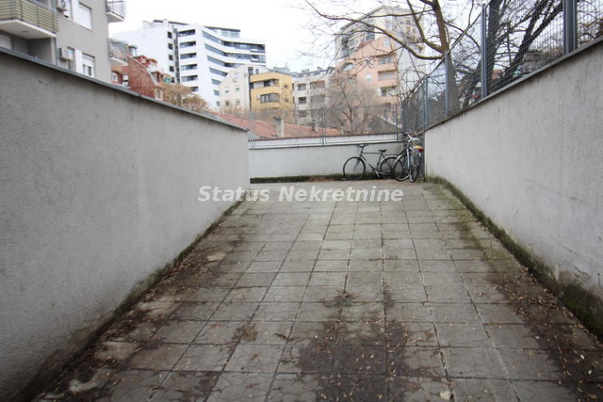 actionimagesite31agencystatusimgydb5qd0o0y-img-7320-resize Garaža na prodaju, Grbavica, Novi Sad, 18m², 36.000 €