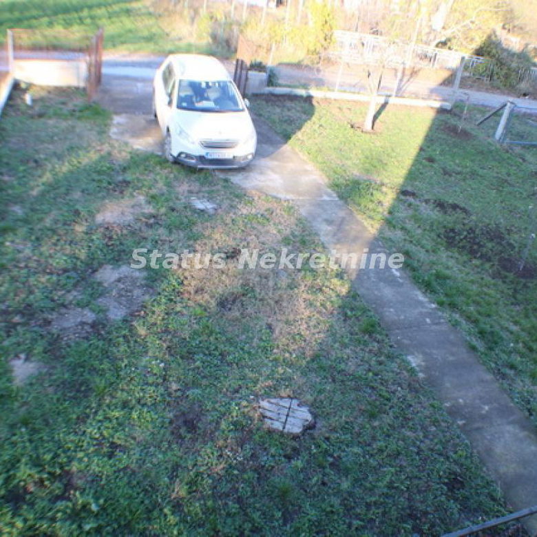 Kuća na prodaju, Inđija, 79m², 77.250 €