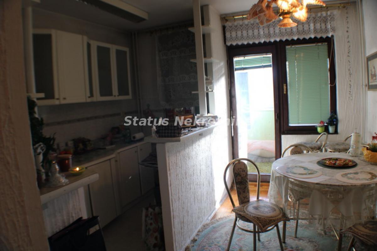 Dvosoban stan na prodaju, Novo Naselje, Novi Sad, 64m², 144.200 €