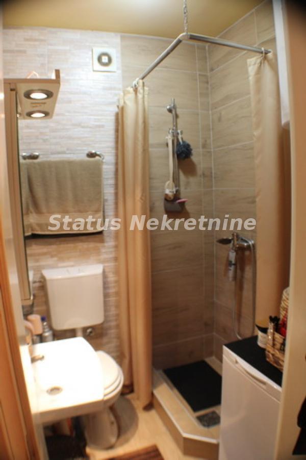 Dvoiposoban stan na prodaju, Grbavica, Novi Sad, 59m², 127.700 €