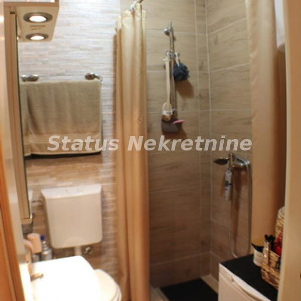 Dvoiposoban stan na prodaju, Grbavica, Novi Sad, 59m², 127.700 €