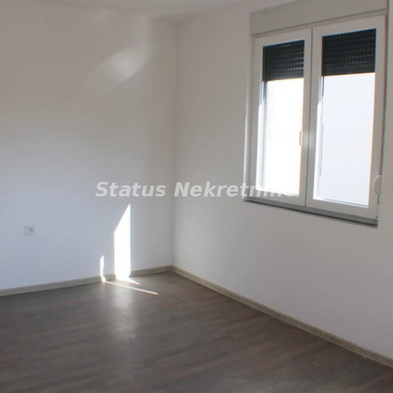 Četvorosoban stan na prodaju, Petrovaradin, Novi Sad, 78m², 161.000 €