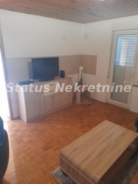 Kuća na prodaju, Futog, Novi Sad, 250m², 412.000 €
