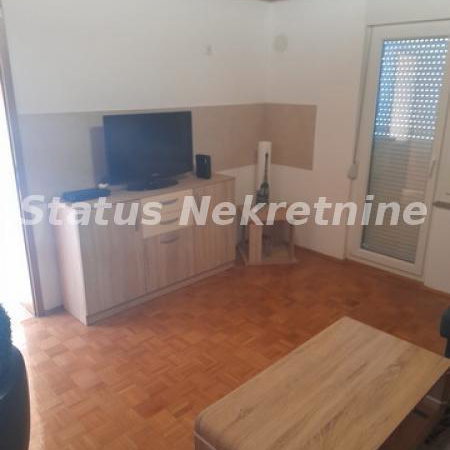 Kuća na prodaju, Futog, Novi Sad, 250m², 412.000 €