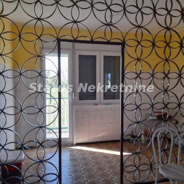Kuća na prodaju, Sremski Karlovci, 134m², 97.850 €