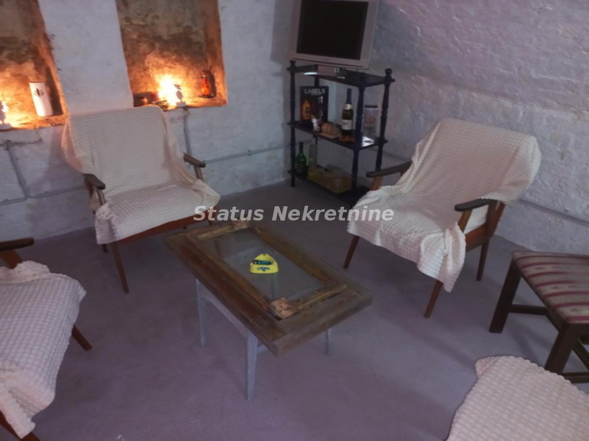 Kuća na prodaju, Salajka, Novi Sad, 170m², 350.000 €