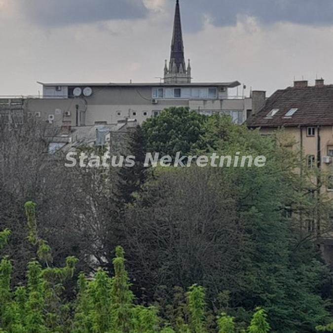 Četvorosoban stan na prodaju, Centar, Novi Sad, 126m², 389.340 €