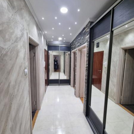Trosoban stan na prodaju, Bulevar Evrope, Novi Sad, 59m², 216.300 €