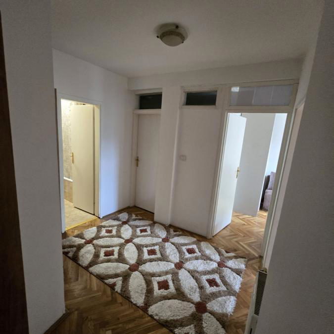 Troiposoban stan na prodaju, Bulevar Oslobođenja, Novi Sad, 92m², 208.500 €