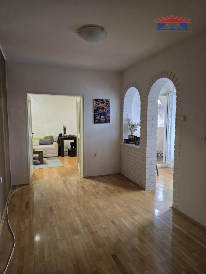 Dvosoban stan na prodaju, Detelinara, Novi Sad, 64m², 184.600 €