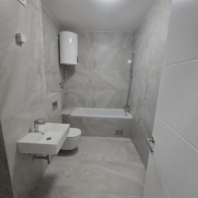 Petosoban stan na prodaju, Salajka, Novi Sad, 129m², 292.320 €