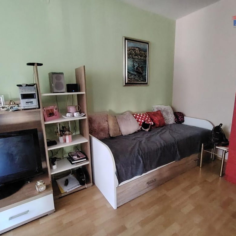 Trosoban stan na prodaju, Grbavica, Novi Sad, 81m², 180.000 €