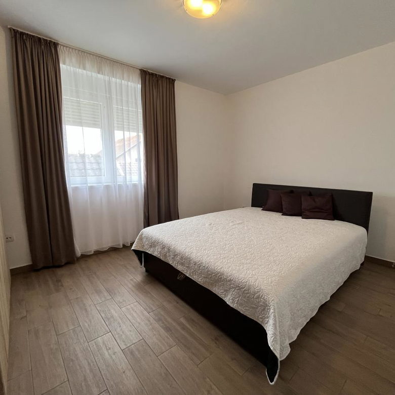 Kuća na prodaju, Adice, Novi Sad, 402m², 773.000 €