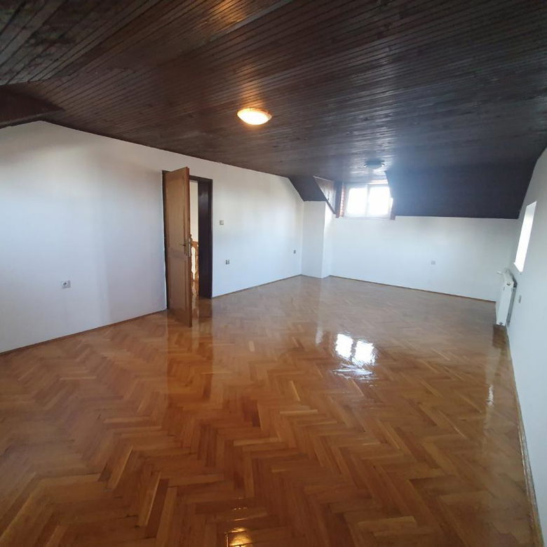 Kuća na prodaju, Telep, Novi Sad, 362m², 370.000 €