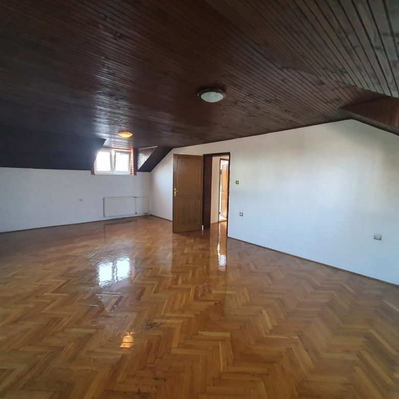 Kuća na prodaju, Telep, Novi Sad, 362m², 370.000 €