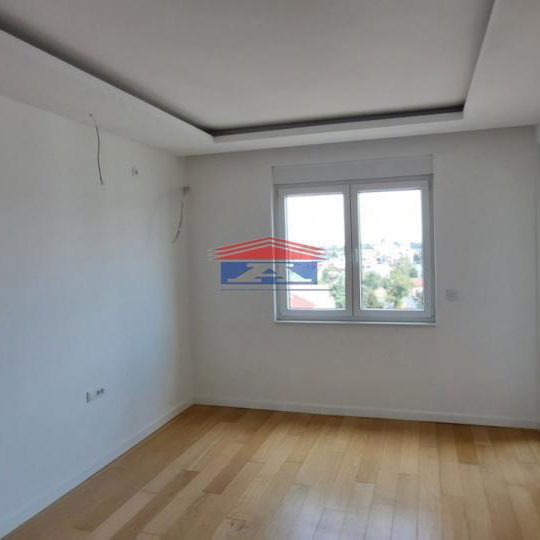 Četvorosoban stan na prodaju, Bulevar Evrope, Novi Sad, 112m², 355.350 €