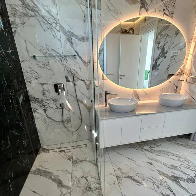 Kuća za izdavanje, Sremska Kamenica, Novi Sad, 180m², 2.100 €/mes