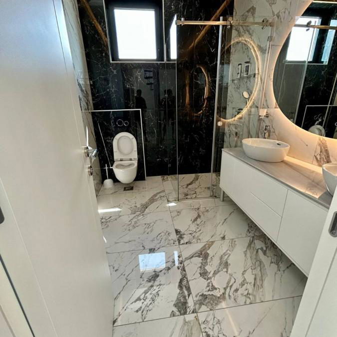 Kuća za izdavanje, Sremska Kamenica, Novi Sad, 180m², 2.100 €/mes