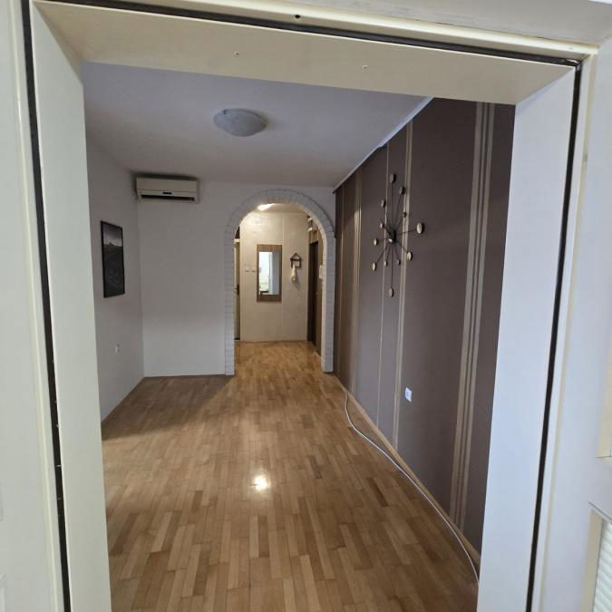 Dvosoban stan na prodaju, Detelinara, Novi Sad, 64m², 184.600 €