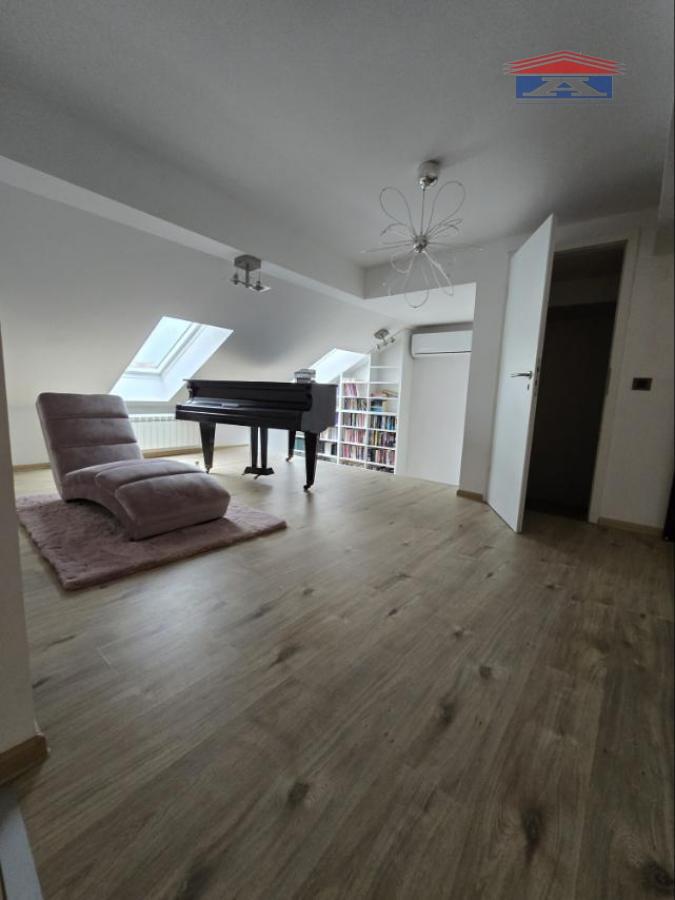 Lokal za izdavanje, Centar, Novi Sad, 119m², 1.300 €/mes