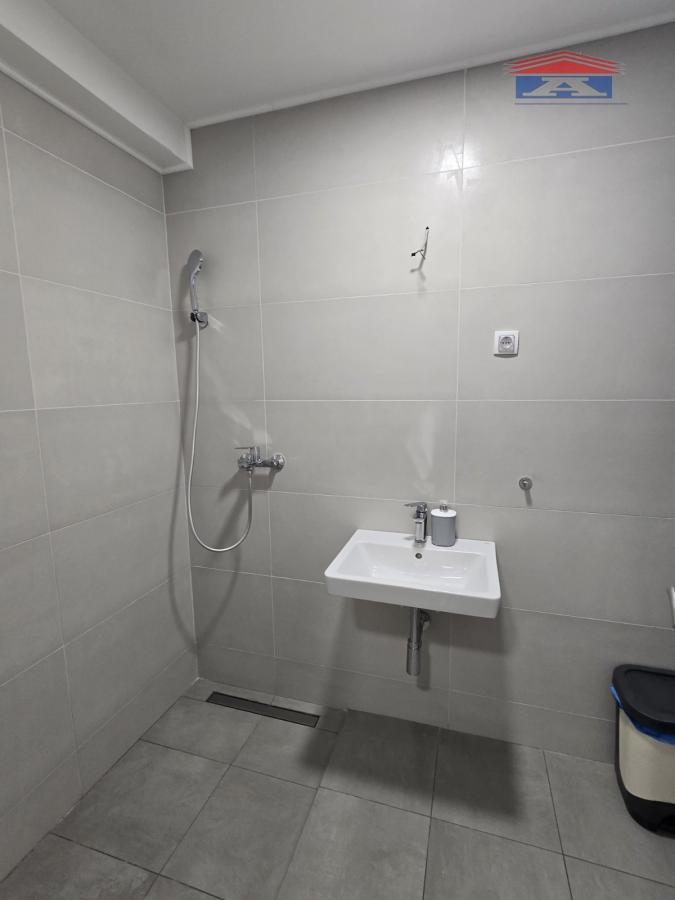 Lokal za izdavanje, Telep, Novi Sad, 230m², 1.900 €/mes